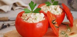 Tomates rellenos de hueveras con quinua